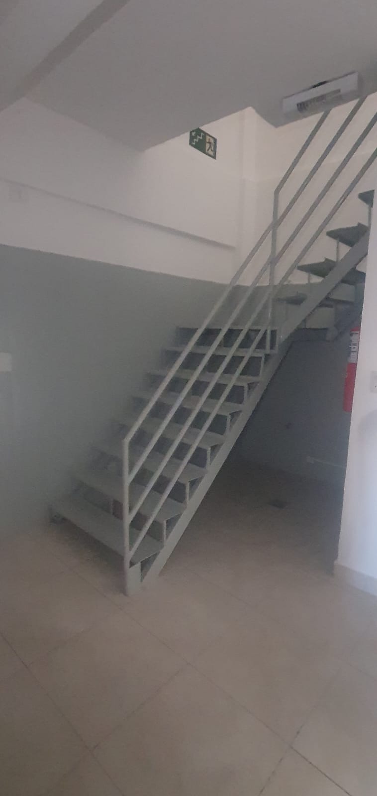 Ponto comercial no Santa Tereza, em rua de grande circulação de pedestres e veículos. — foto 2